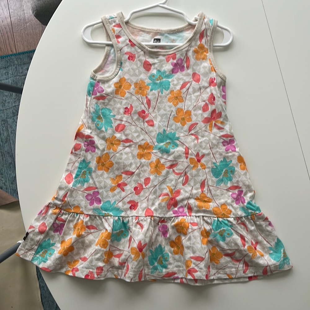 Tea Collection summer dress toddler size 3T. Like new condition.